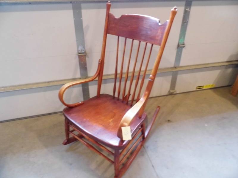 lot 40 image: Rocker