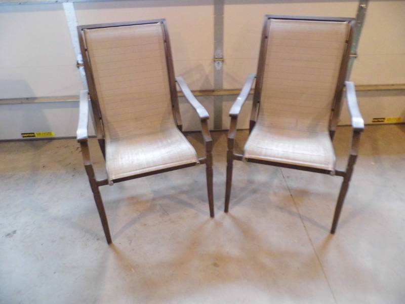 lot 44 image: Lot of 2 Patio Chairs