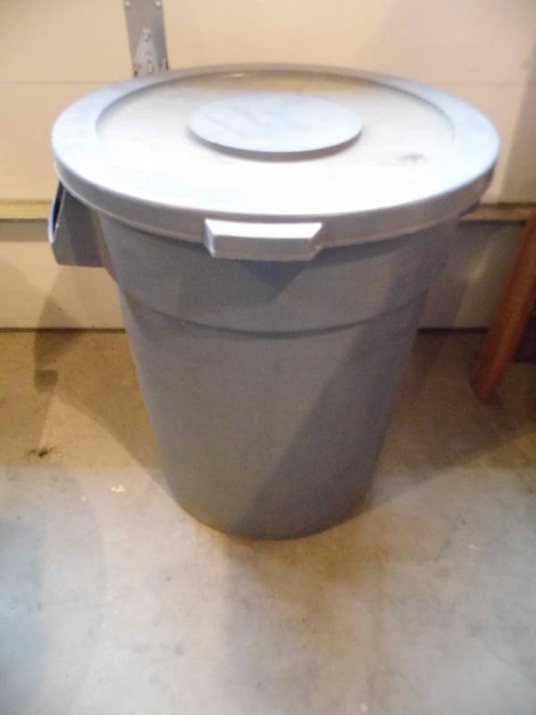 lot 57 image: Garbage Can