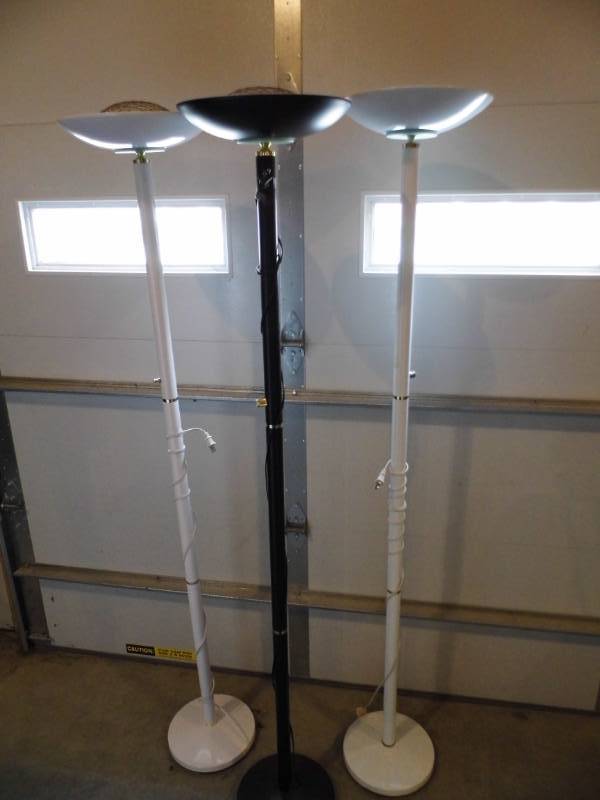 lot 67 image: Lot of 3 Floor Lamps