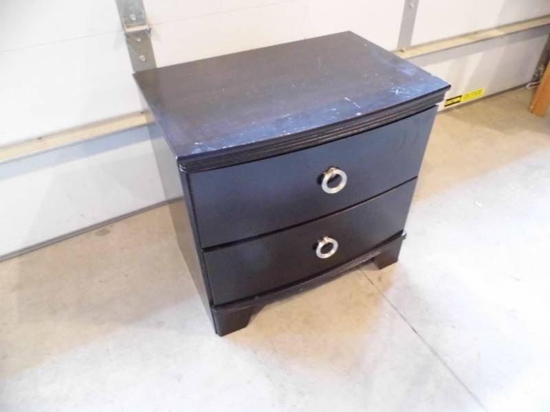 lot 73 image: One Nightstand