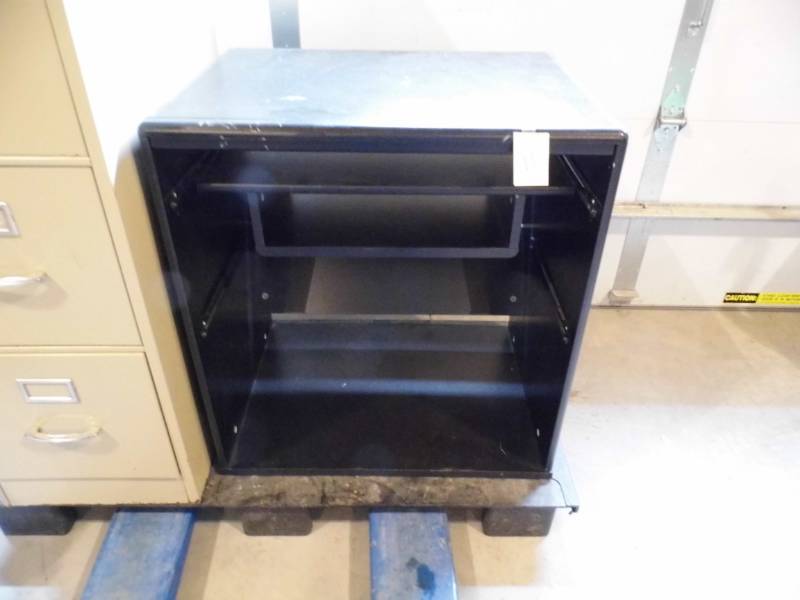 lot 74 image: Computer Desk