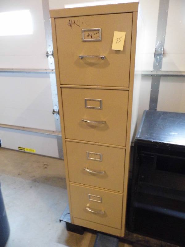 lot 75 image: 4 Drawer File Cabinet