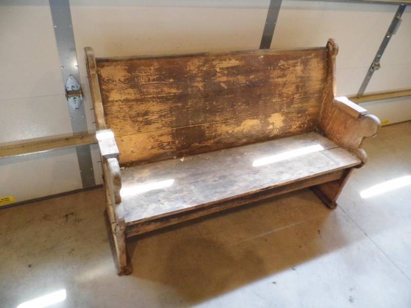 lot 110 image: Antique Pew