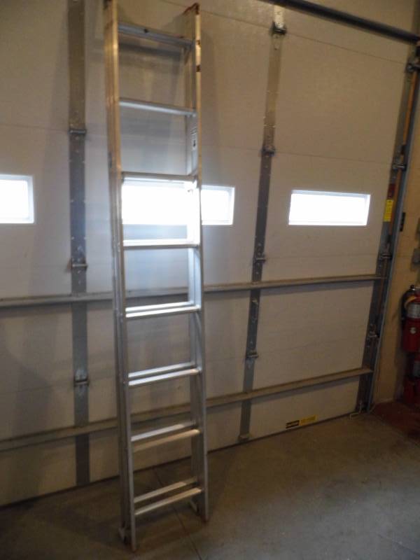 lot 122 image: Ladder