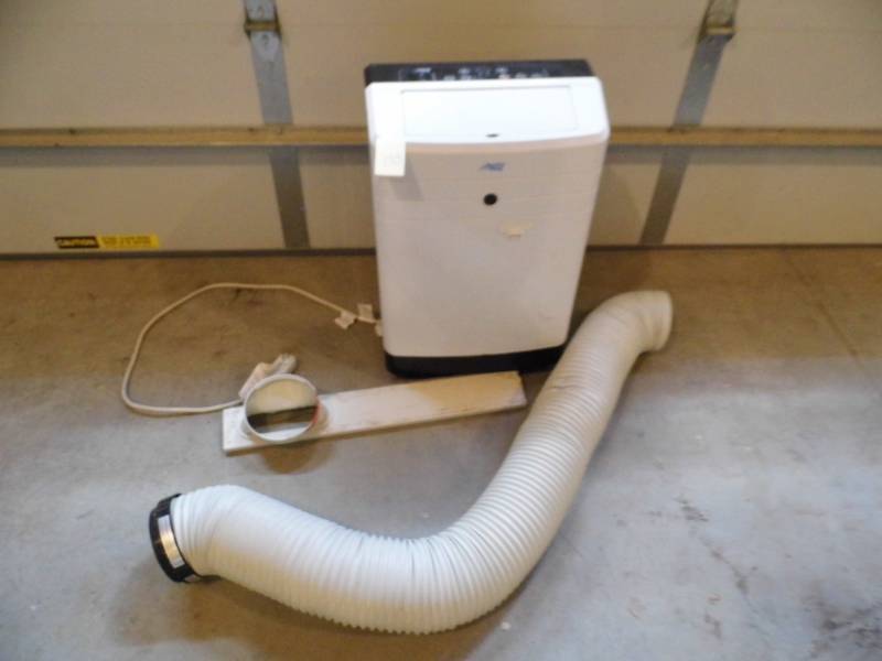 lot 133 image: Portable Air Conditioner