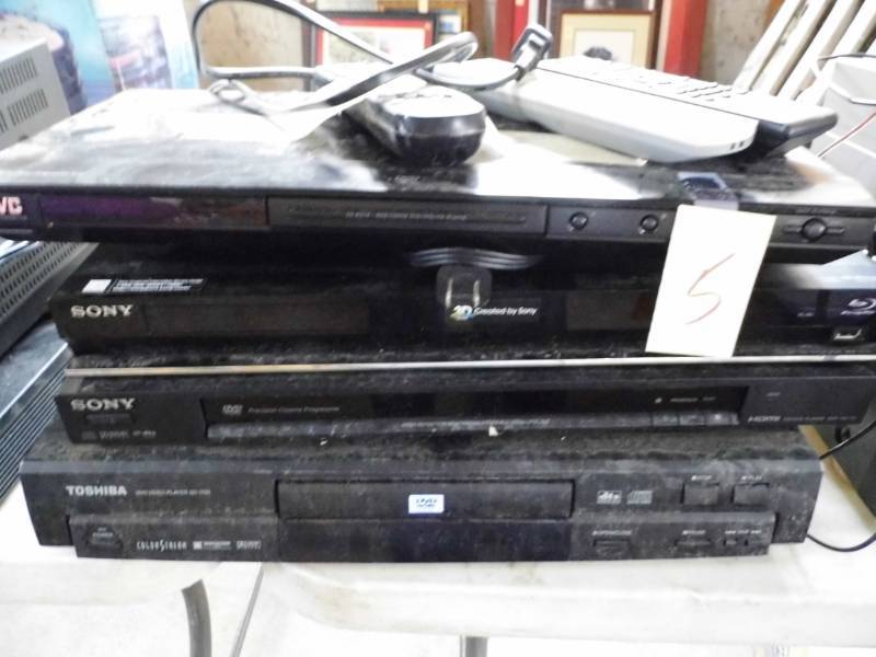 lot 5 image: JVC DVD - Sony Blu Ray - Sony DVD - Toshiba