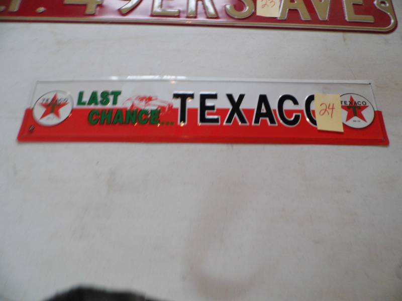 lot 24 image: Texaco Sign