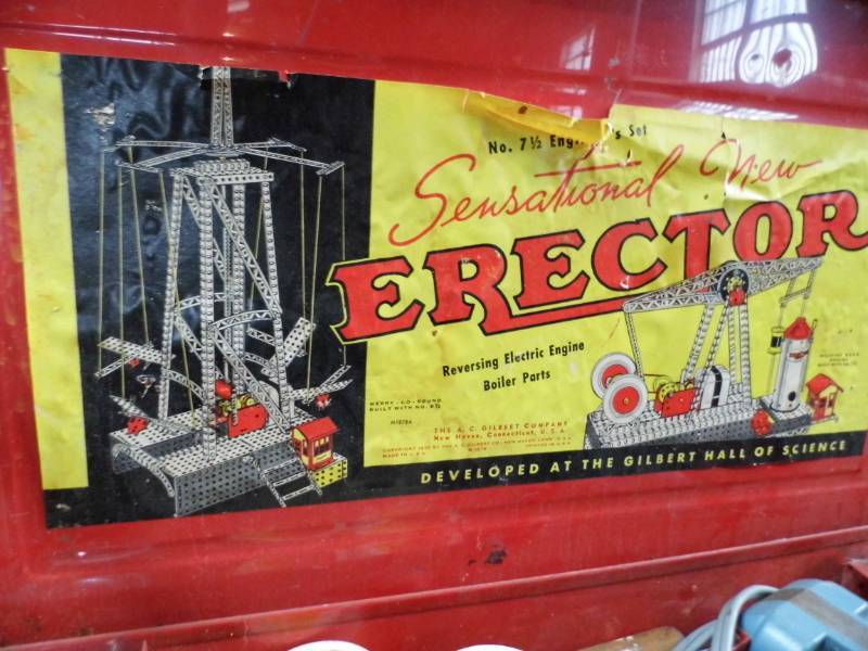 lot 51 image: Erector Set