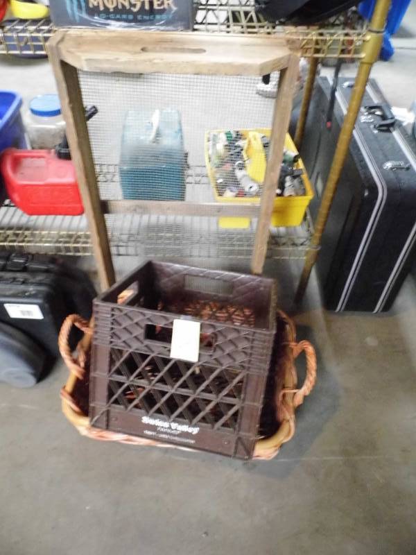 lot 65 image: Baskets