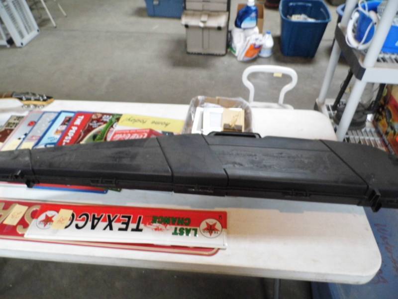 lot 66 image: Gun Case