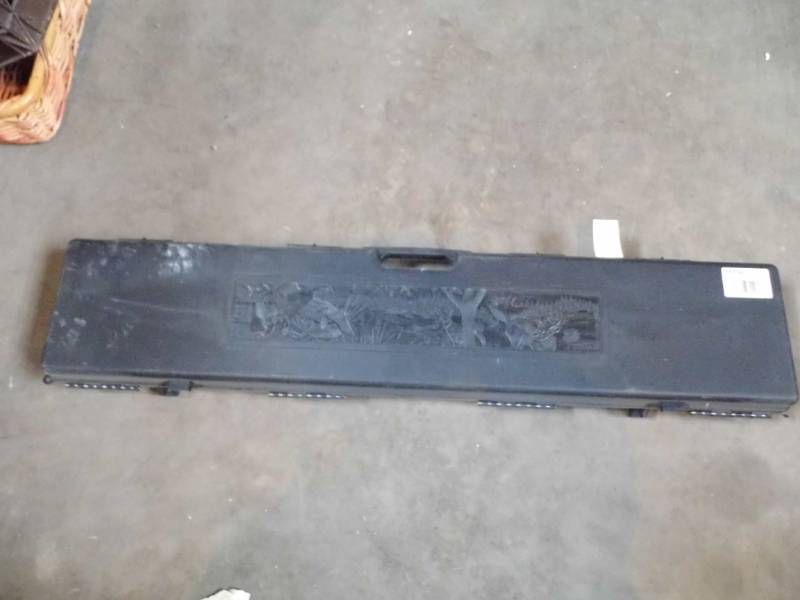 lot 68 image: Gun Case