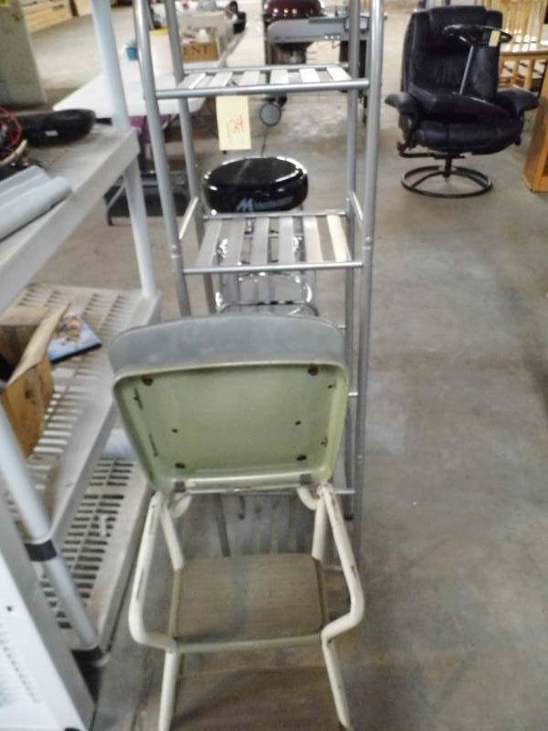 lot 124 image: Metal Shelf - Stool - Storage Shelf - Step Stool