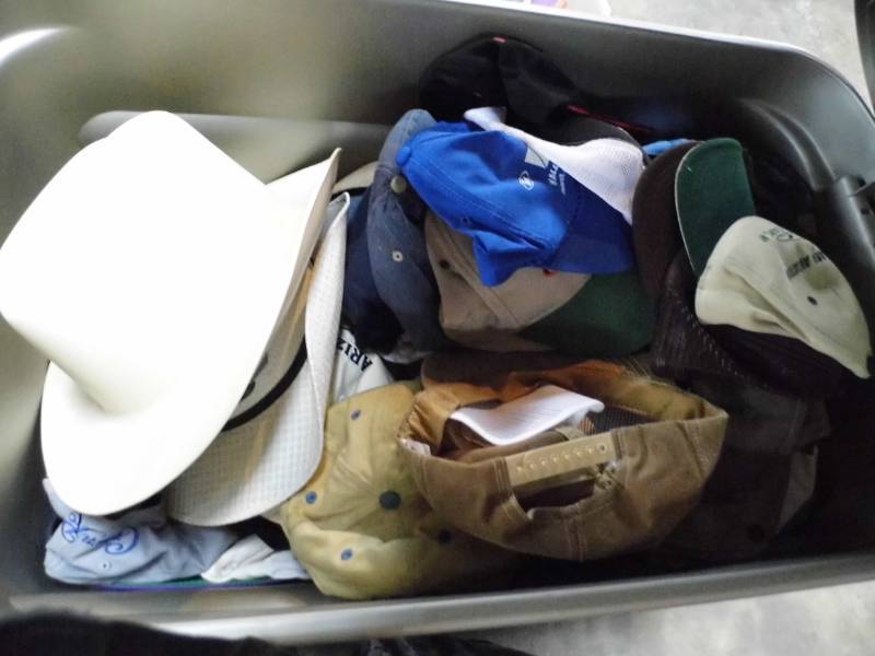 lot 144 image: Tote of Hats