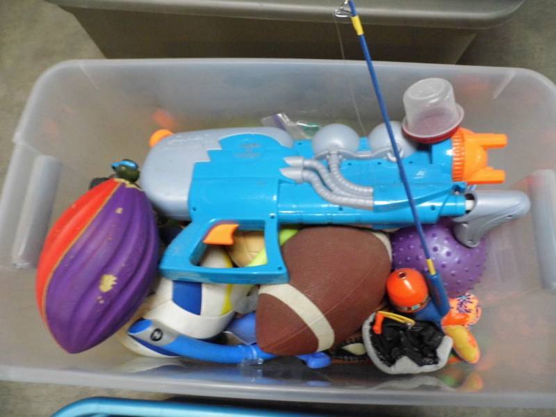 lot 145 image: Kids Toys