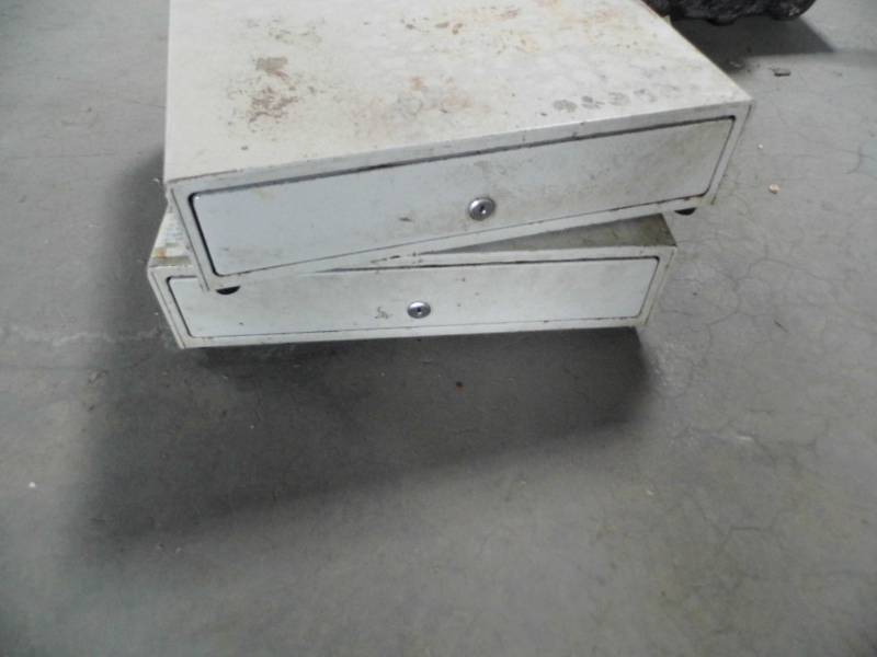 lot 171 image: 2 Cash Drawers