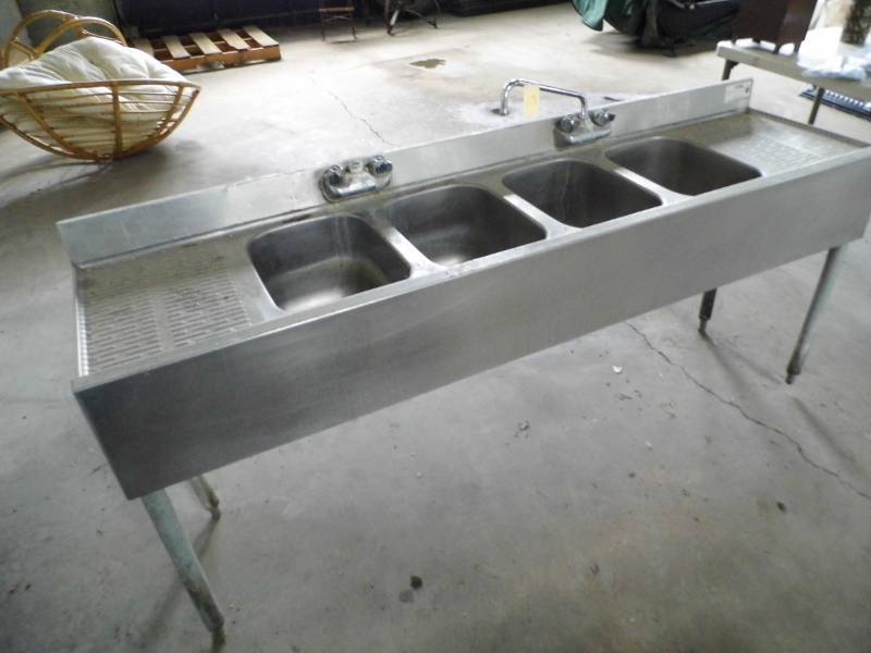 lot 173 image: Stainless Steel 4 Compartment Sink