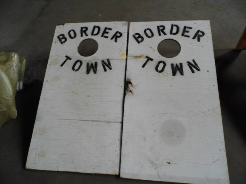 lot 195 image: Cornhole Set