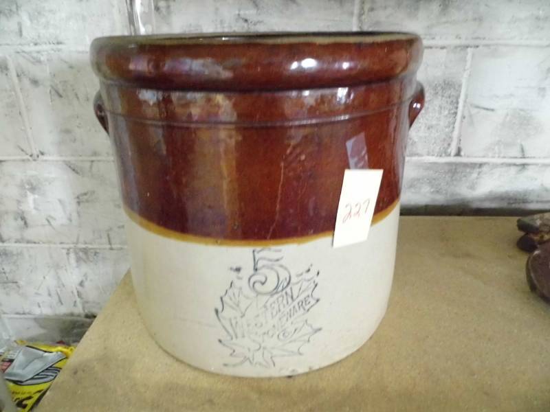 lot 227 image: 5 Gallon Western Crock