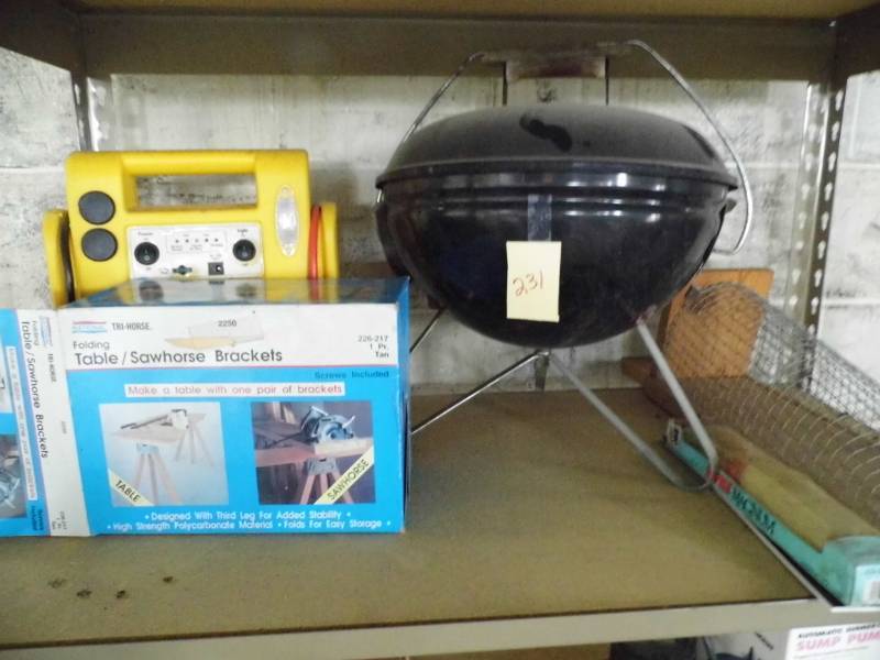 lot 231 image: Mini Grill - Saw Horse Brackets - Jump Starter