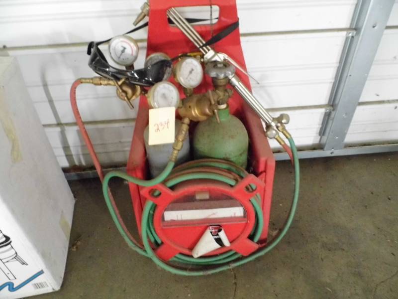 lot 234 image: Welding Equipment
