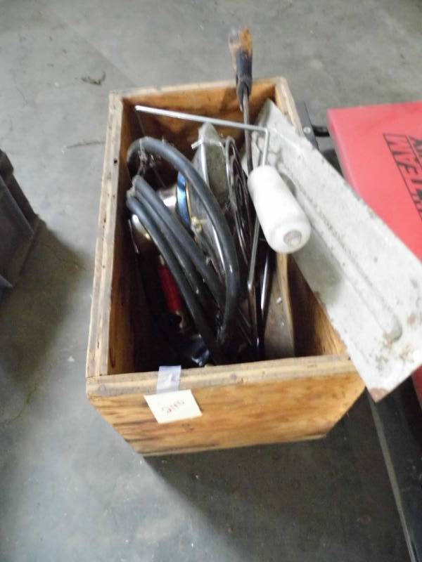 lot 240 image: Heater - Crate