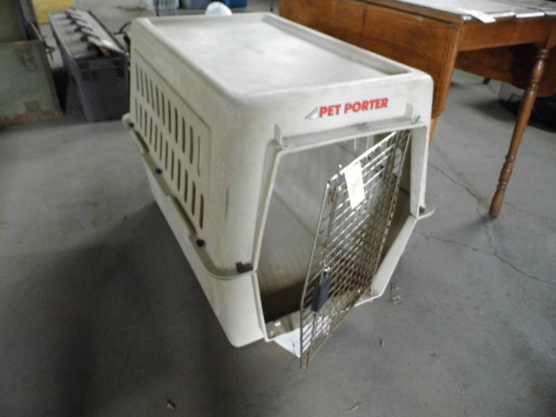 lot 247 image: Pet Porter