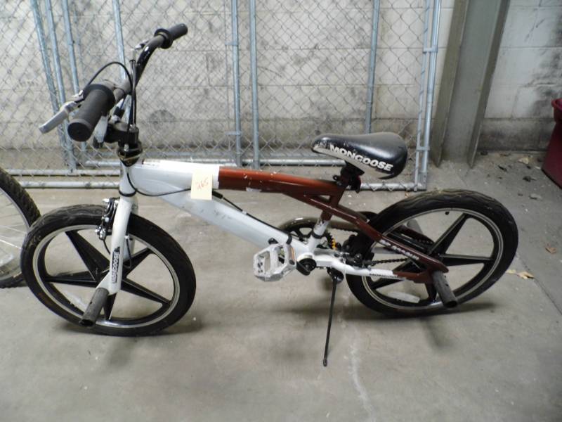 lot 265 image: Mongoose Air Assault Bike