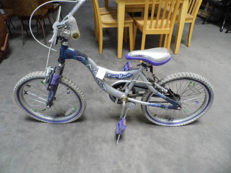 lot 266 image: Next Tropical Bike