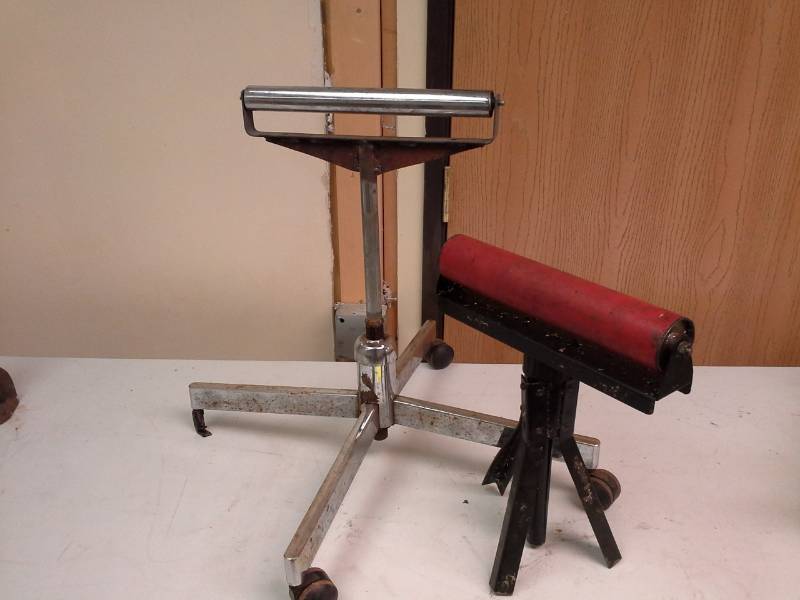 lot 44 image: Portable Roller Stands