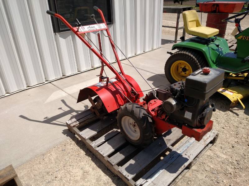 lot 17 image: Ariens Rocket VII Rear Tine Roto-Ti...