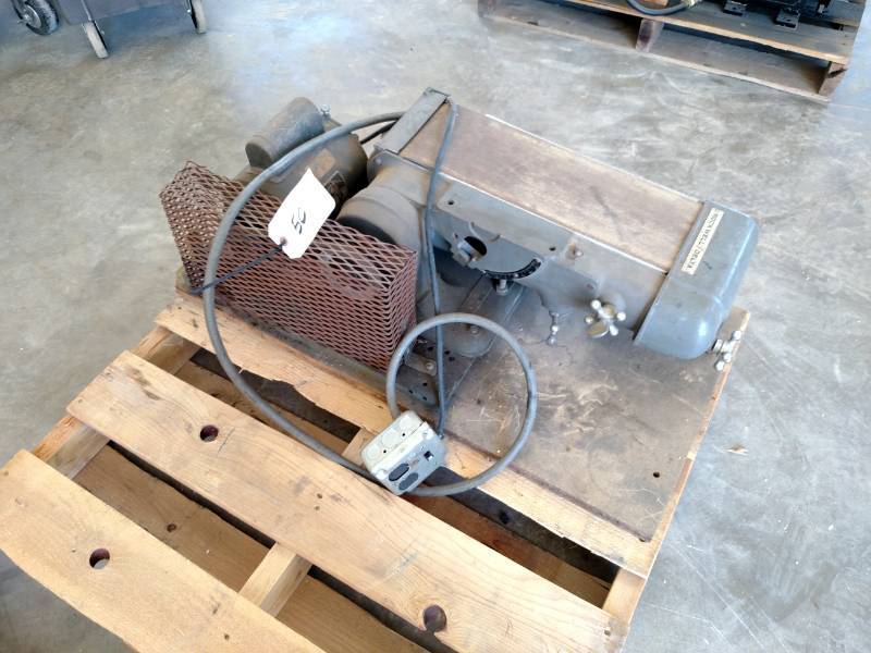lot 50 image: RockwellDelta 6 Belt Sander, Work...