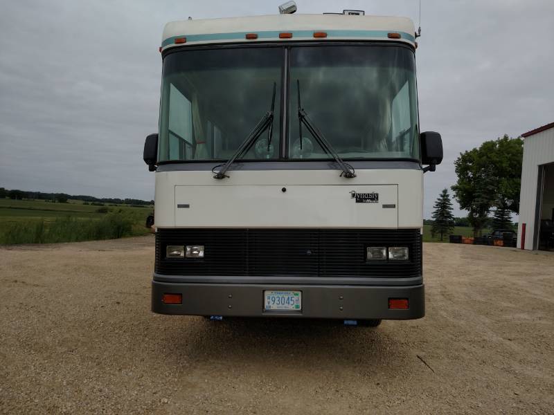 lot 1 image: 1992 Monaco Dynasty 36 Diesel Push...