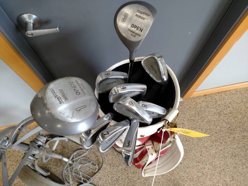 lot 86 image: Golf Clubs with Bag & Cart...