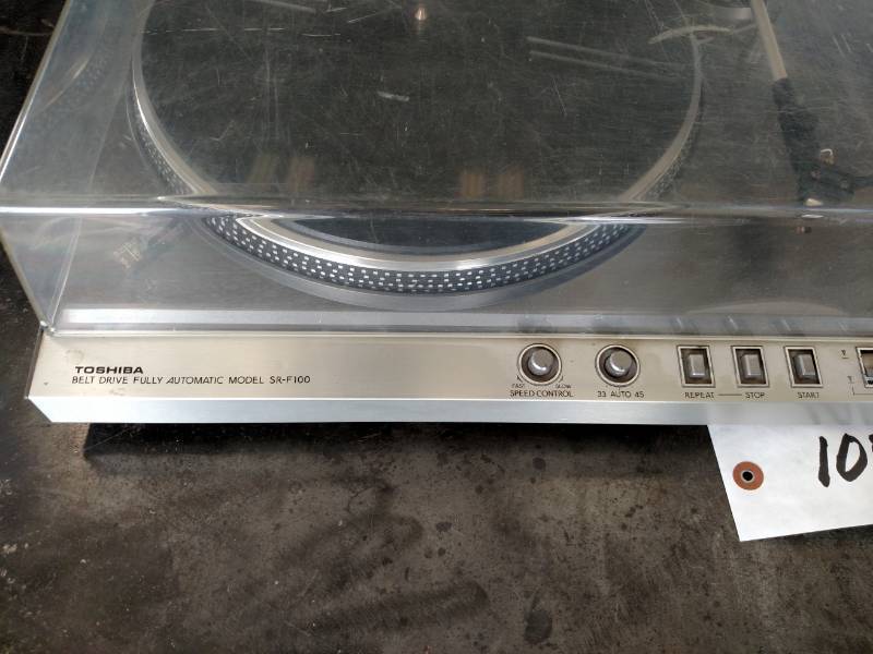lot 105 image: Toshiba SR-F100 Turn Table, Works...