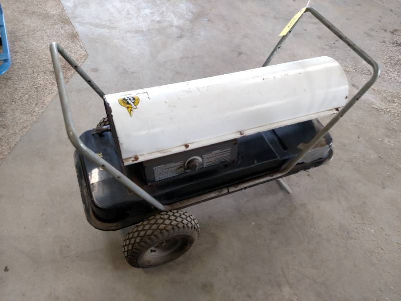 lot 109 image: L.B. White Tradesman K165 165,000 B...