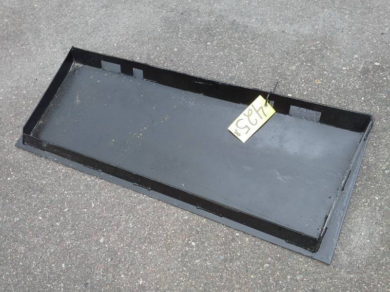 lot 425 image: Blank AdapterPush Plate (Skid Steer Attachment)