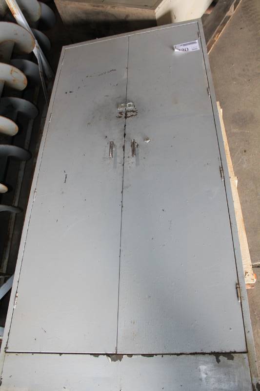 lot 420 image: Storage Cabinet