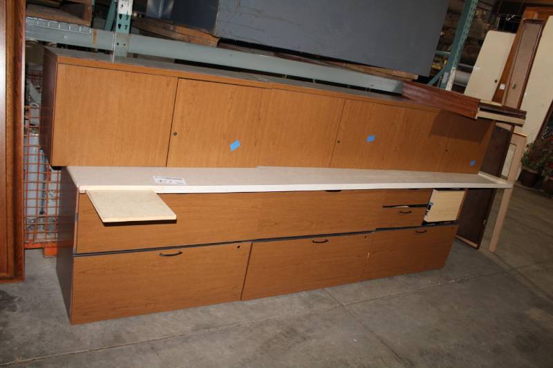lot 472 image: Lot of (4) Cabinet and Wall-Mount Cabinets