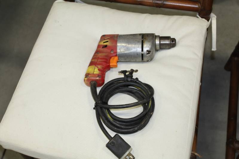 lot 508 image: Milwaukee Electric Tool Corp 14in. Hole Shooter