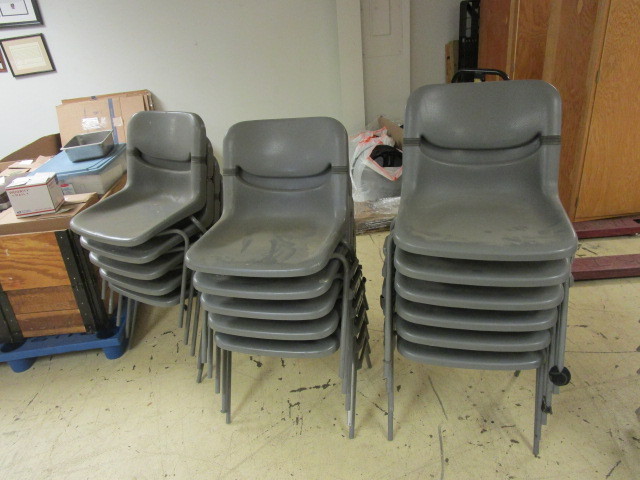 DORSAL STACK CHAIRS