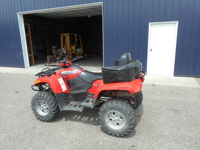 lot 4 image: 2007 Arctic Cat ATV 400