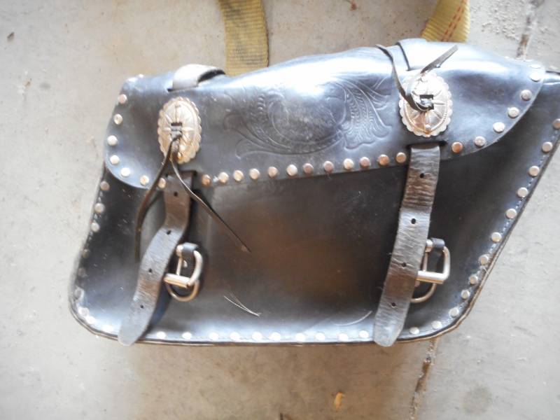 lot 38 image: Leather Saddle Bags