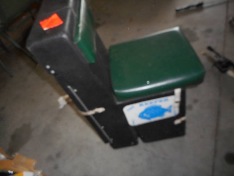 lot 7 image: The Keeper DLX Fishing Seat