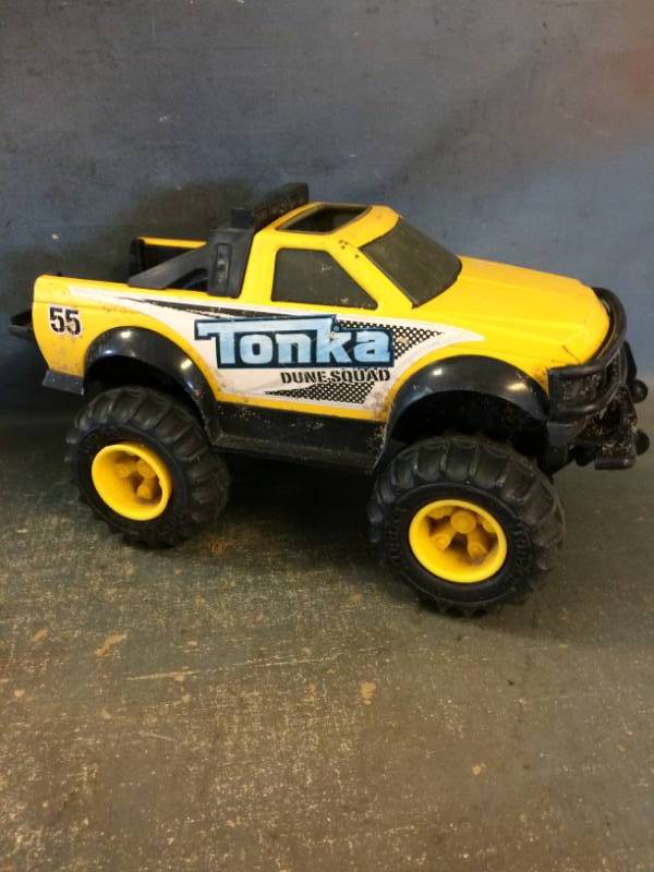 lot 20 image: Plastic Monster Trucks