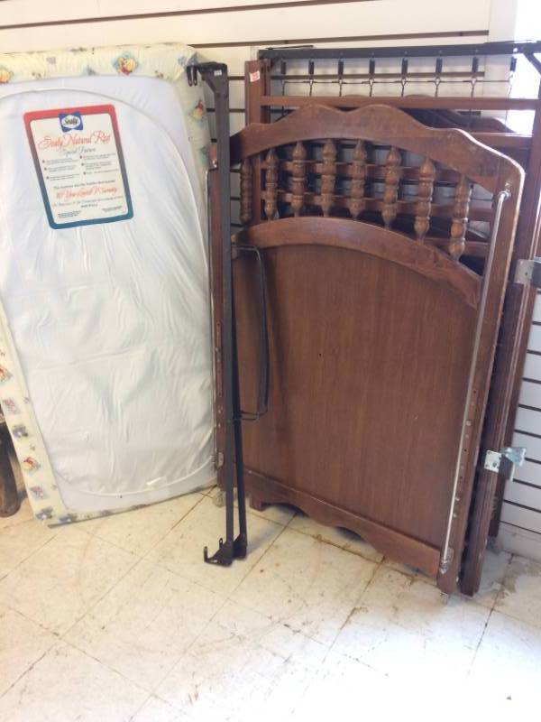 lot 23 image: Wooden Crib & Mattress