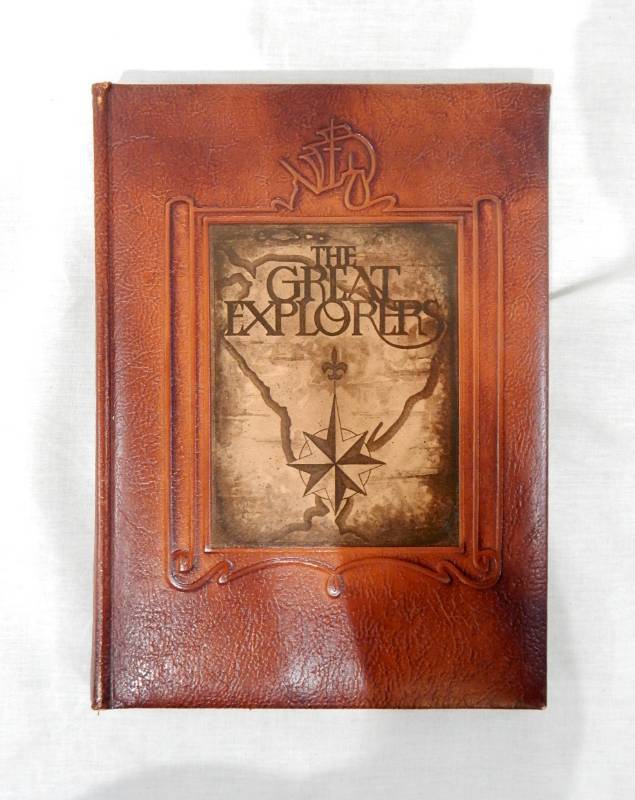 lot 11 image: Vintage 1979 The Great Explorers Leather Bound Book