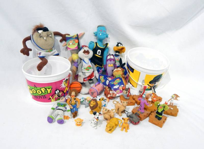 lot 126 image: Lot of Vintage Movie and Television Toys