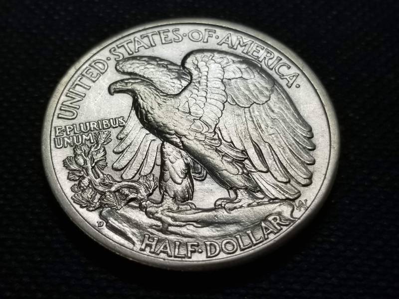 lot 33 image: 1944-D WALKING LIBERTY SILVER HALF DOLLAR BU-UNC