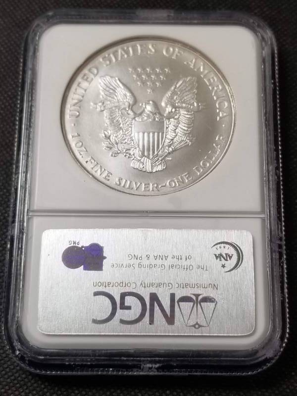 lot 45 image: 1997 AMERICAN SILVER EAGLE 1 TROY OZ. .999 FINE SILVER MS69 NGC